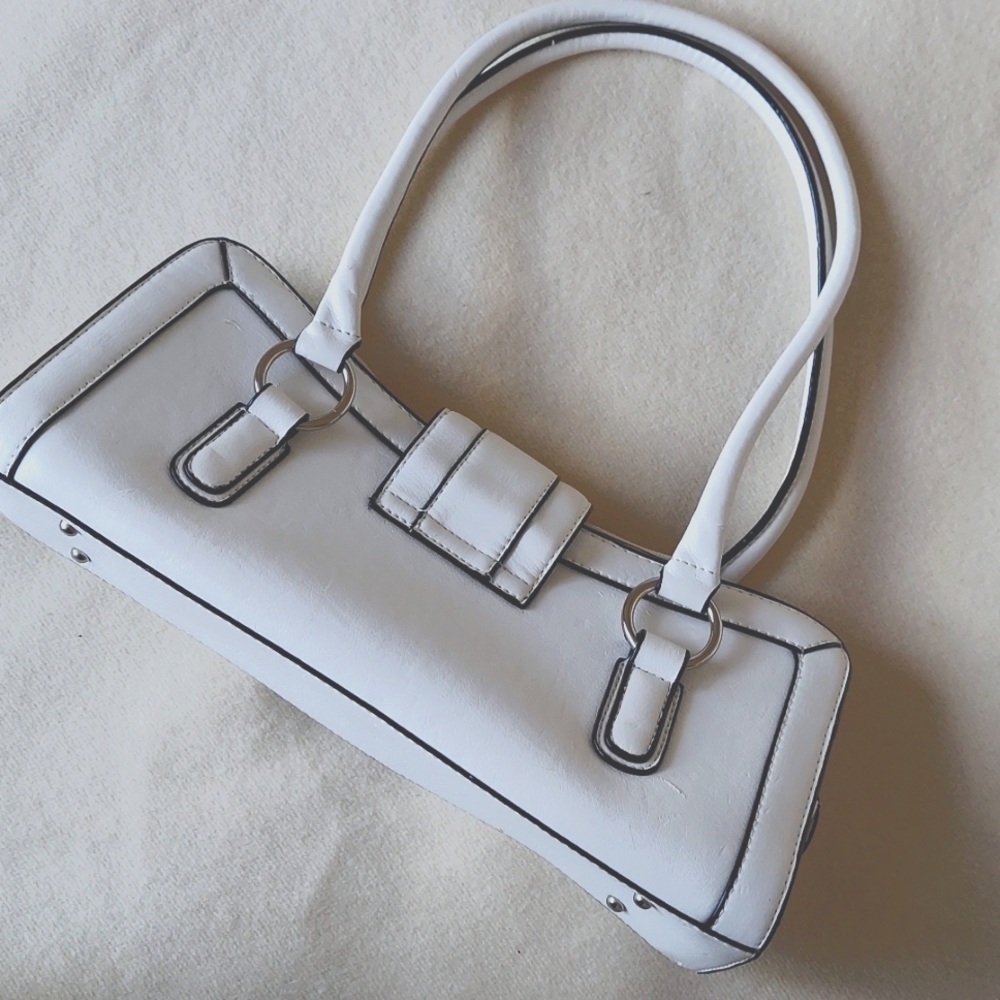 Leather bag - Picture 2 of 9